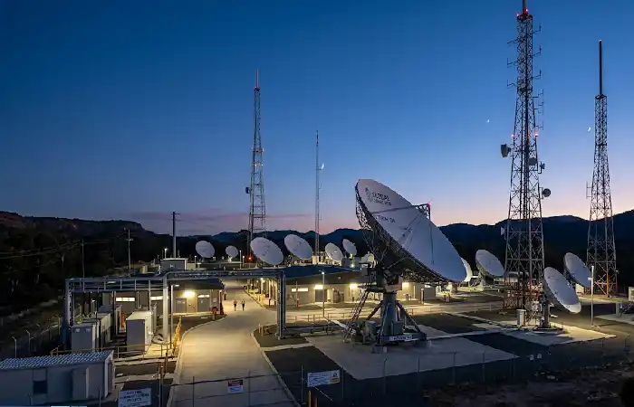 satellite dishes and antennas